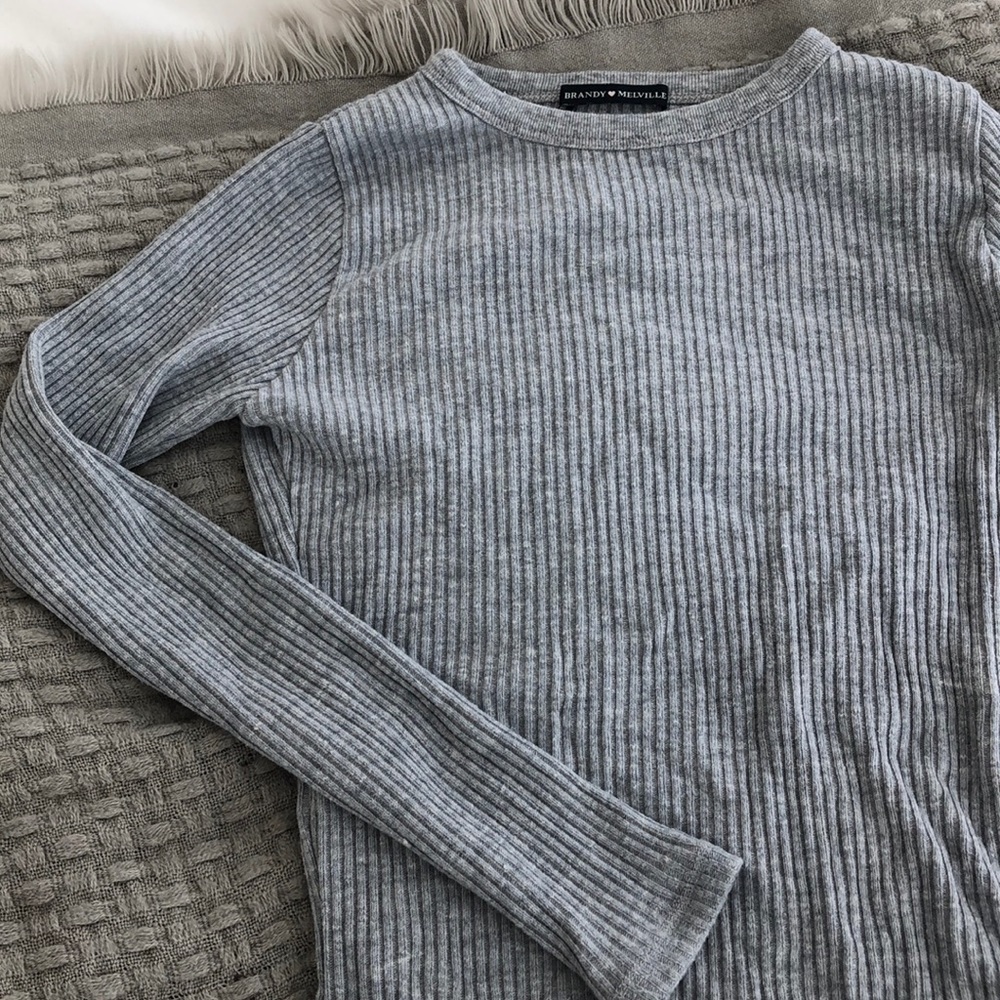 Brandy Melville grey long sleeve ribbed top